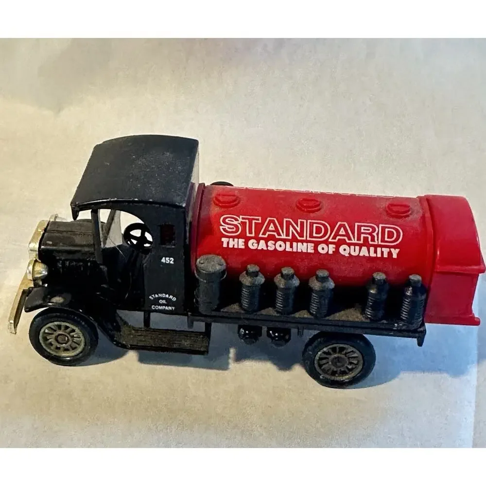 Lledo Days Gone Standard Oil Co Tanker Truck Diecast Made in England 3.5” A200